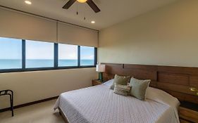 Ocean View 2 Bedroom Apartment In Punta Cocos - D201